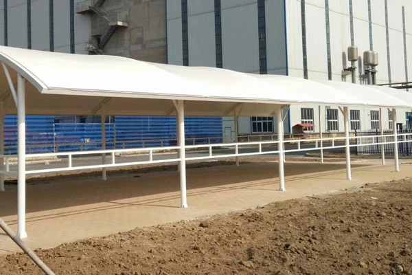 成都膜結(jié)構(gòu)車棚